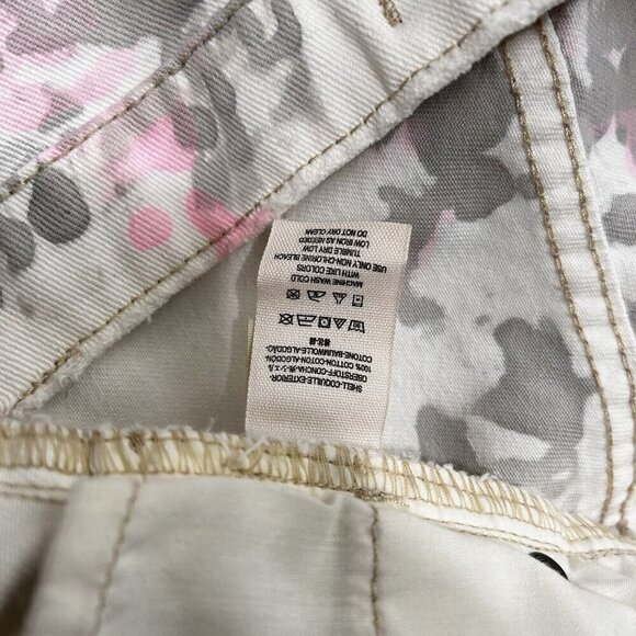 Free People White Denim Shorts Pink Grey Paint Splash Frayed High Waist Size 28 - Picture 8 of 8